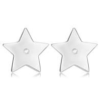 Brylantowe kolczyki ze srebra 925 - pięcioramienna gwiazda z diamentem, sztyfty